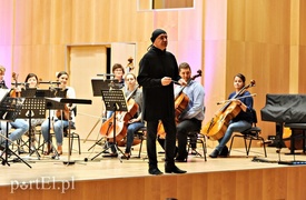 Maturzyści poważnie uzależnią się od muzyki poważnej