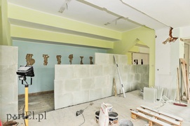 Cztery centymetry do pełni szczęścia na basenie