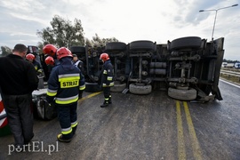Tir zablokował ruch na siódemce