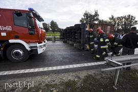 Tir zablokował ruch na siódemce