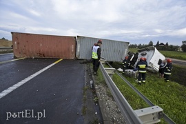 Tir zablokował ruch na siódemce