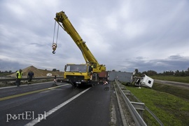 Tir zablokował ruch na siódemce