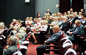 Seniorzy z indeksami