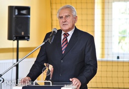 Chodzili tu dziadkowie, chodzą wnuki, czyli 70 lat SP 4