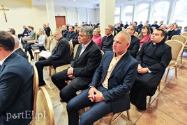 Modlą się i uczą