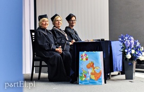 Mali studenci w krainie nauki