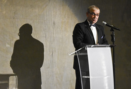 Cud na jubileusz teatru