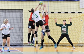 Start w 1/8 finału Challenge Cup (piłka ręczna)