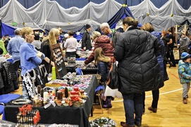 Na jarmarku zapachniało już świętami