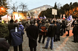 Protestowali przeciwko rządowi PiS: - Czujemy się zagrożeni