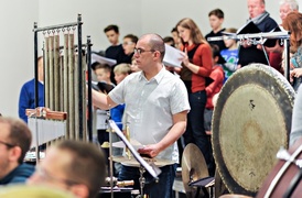 Wigilia z kolędami, gwiazdami i EOK