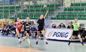 Młode kadrowiczki przegrały ze Startem (piłka ręczna)