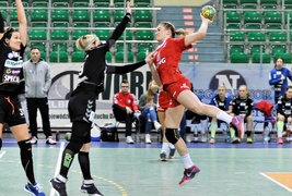 Młode kadrowiczki przegrały ze Startem (piłka ręczna)