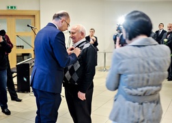 Krzyże za wolność i solidarność