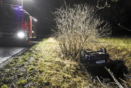 Dachował oplem, miał 2,4 promila