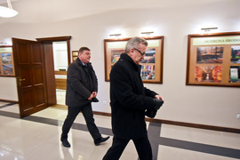 Urzędnicy uciekli z ratusza
