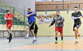Meblarze wznowili treningi