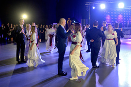 IV LO: Studniówka w stylu Hollywood