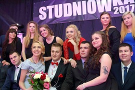 Studniówka w starym stylu