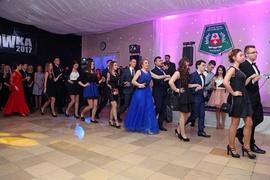 Studniówka w starym stylu