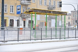 Tak od rana miasto walczy ze śniegiem