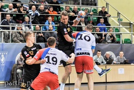 Meblarze znów słabsi tylko o jedną bramkę (piłka ręczna)