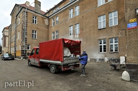 Szkolne klasy zamieniono na mieszkania