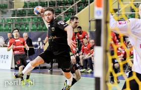 Meblarze z trzecim zwycięstwem (piłka ręczna)