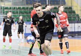 Meblarze z trzecim zwycięstwem (piłka ręczna)