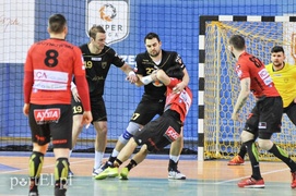 Meblarze z trzecim zwycięstwem (piłka ręczna)