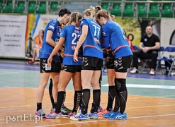 Sześć bramek zaliczki Kram Startu (piłka ręczna)