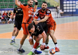 Meblarze słabsi w meczu ostatnich drużyn (piłka ręczna)