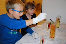 Nauka poprzez zabawę, zabawa dzięki nauce