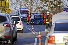 Zderzyły się auta, ucierpiał... rowerzysta