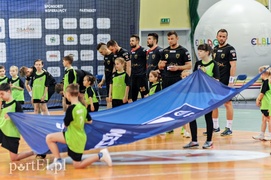 Chrobry dobił Meblarzy (piłka ręczna)