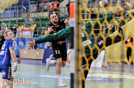 Chrobry dobił Meblarzy (piłka ręczna)