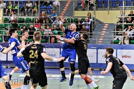 Chrobry dobił Meblarzy (piłka ręczna)
