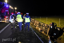 Ciężarówką wpadł do rowu na \"berlince\"