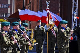Coś musi nas jednoczyć Coś musi nas jednoczyć