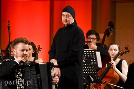 Trzech sympatycznych muzyków i ich akordeony