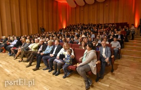 Trzech sympatycznych muzyków i ich akordeony