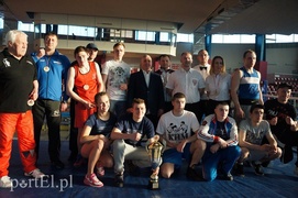 Niezły boks na lodowisku