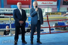 Niezły boks na lodowisku