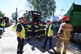 Na Grunwaldzkiej ciężarówka zderzyła się z tramwajem