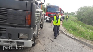 Motocyklista zderzył się z ciężarówką, zmarł w szpitalu