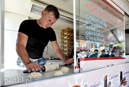 Bulwar przyciąga jedzeniem