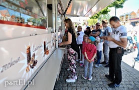 Bulwar przyciąga jedzeniem