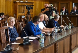 Nadzwyczajnie krótka sesja
