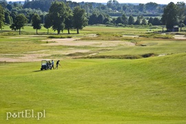 Golf nie lubi hałasu, ale ...