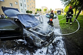 Na Płk. Dąbka spłonął saab